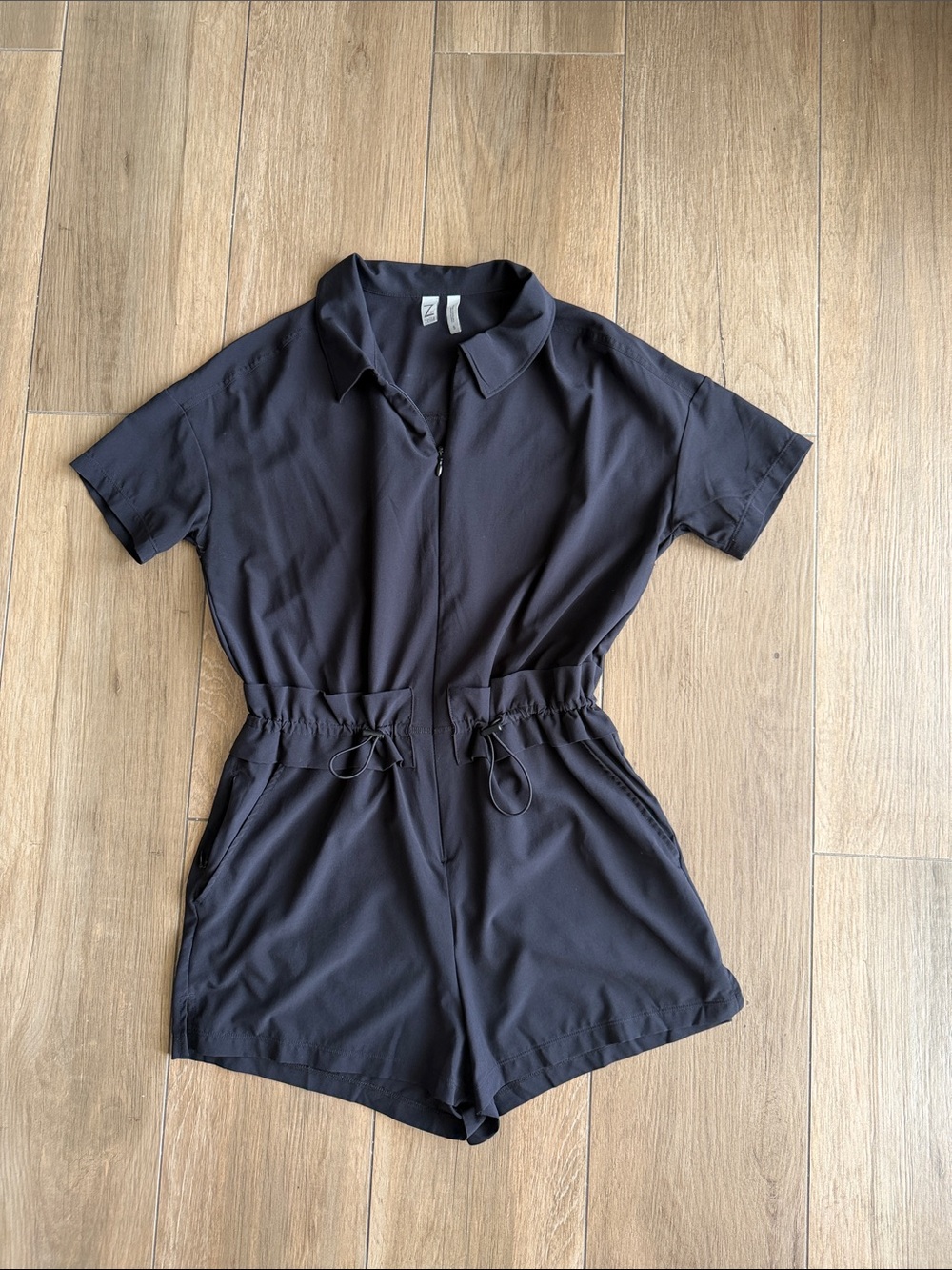 ZELLA Black Short Sleeve Lightweight Zip Up Romper with Drawstring Waist Small